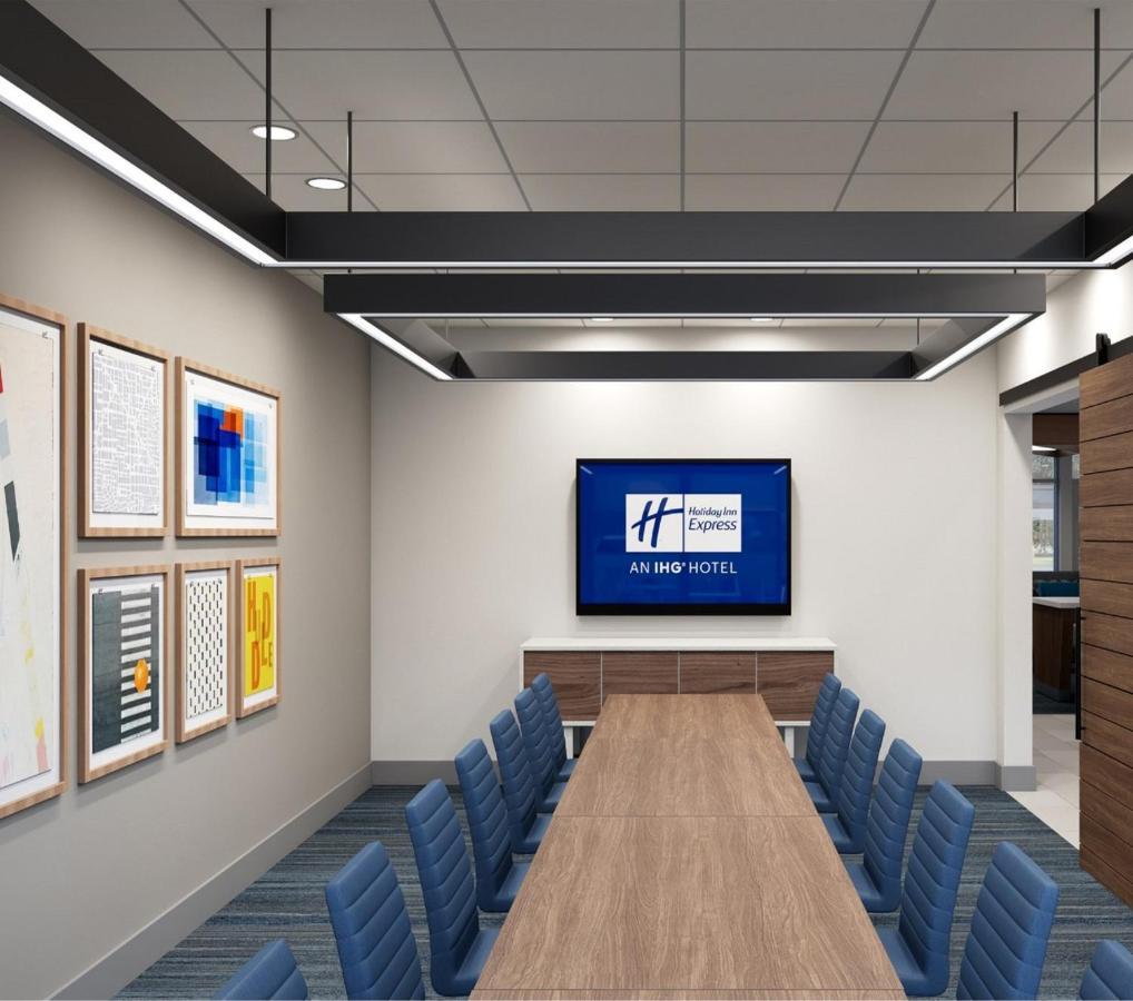 Holiday Inn Express - Strathroy By Ihg Bagian luar foto