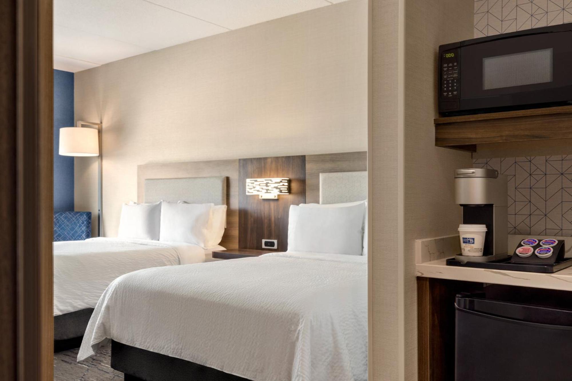 Holiday Inn Express - Strathroy By Ihg Bagian luar foto