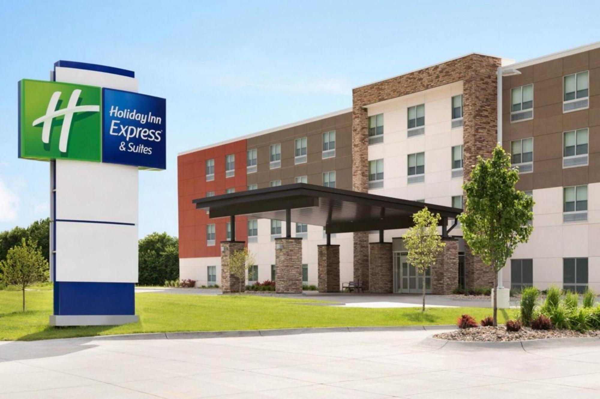 Holiday Inn Express - Strathroy By Ihg Bagian luar foto