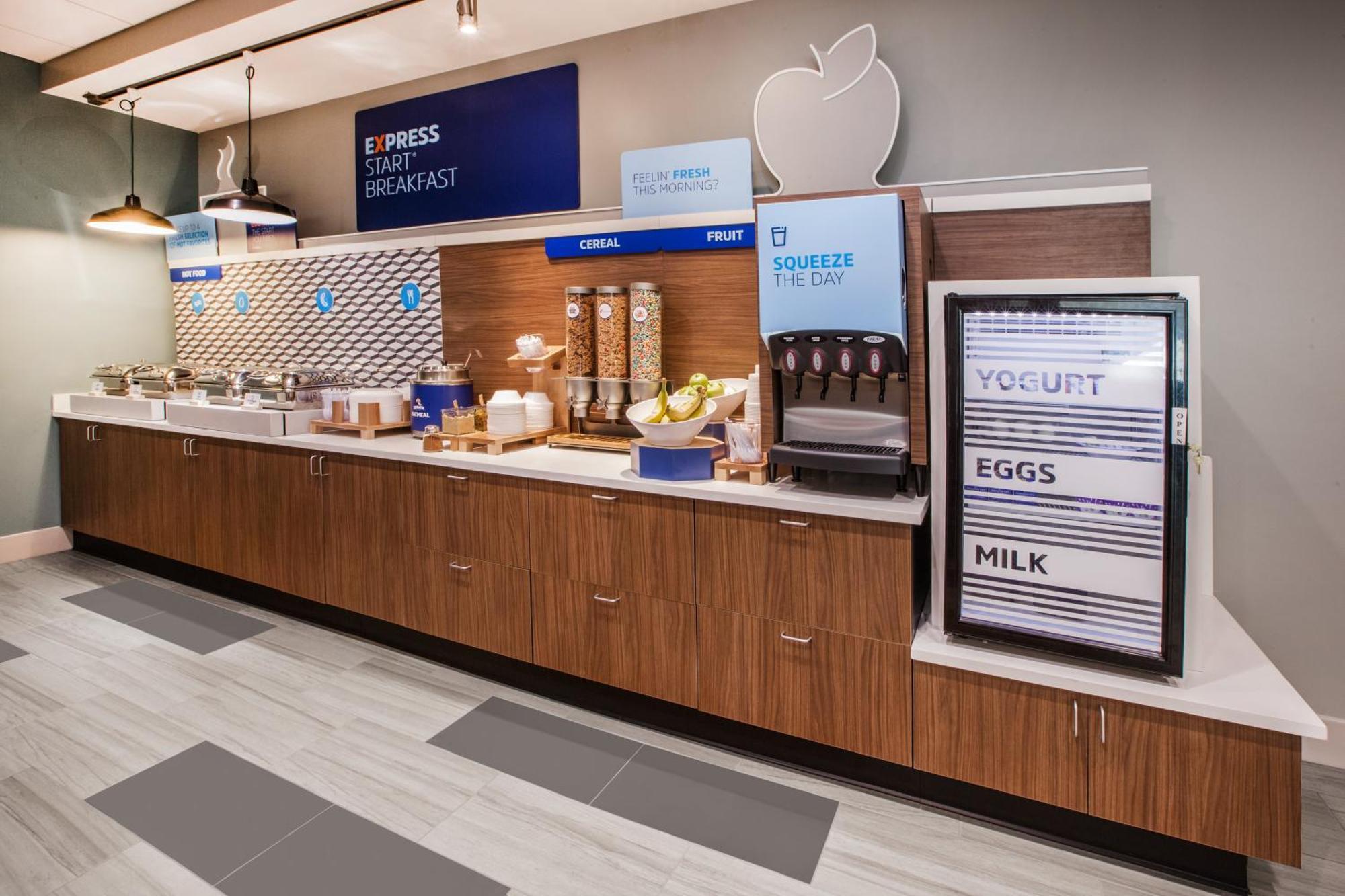 Holiday Inn Express - Strathroy By Ihg Bagian luar foto